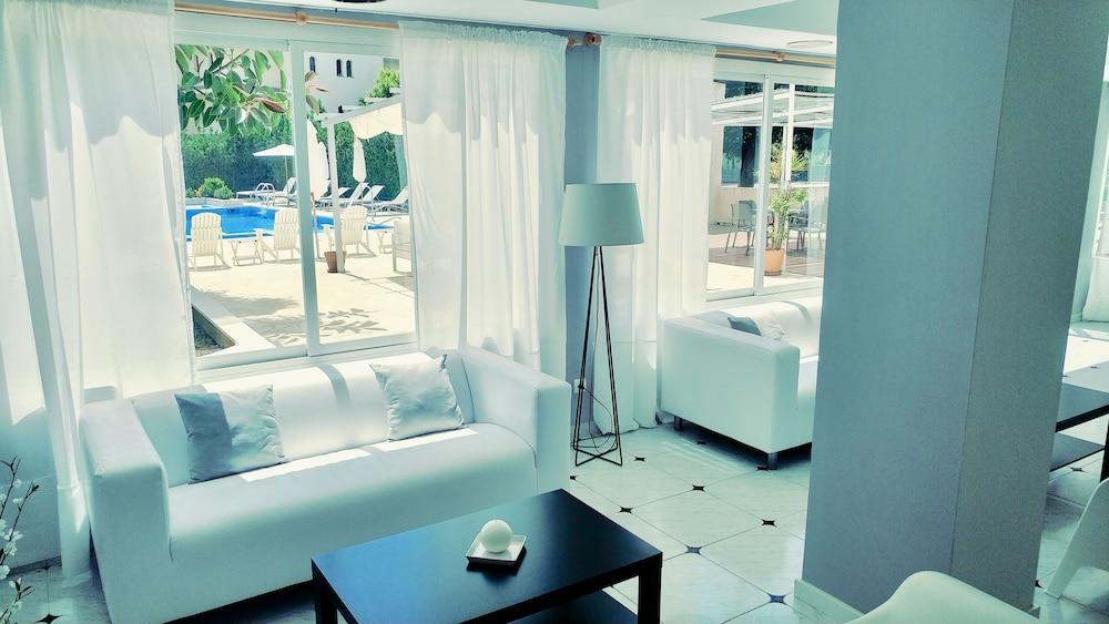 Apartamentos Sureda Canyamel  Exteriör bild